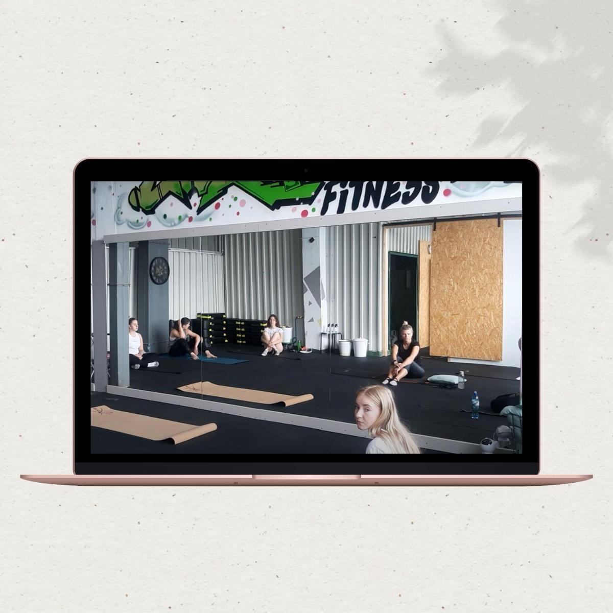 Stretching Energology Fitness